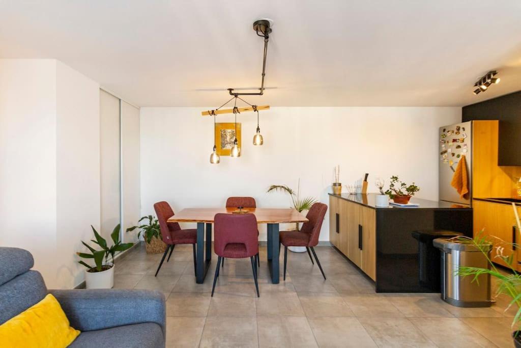 Chez Habitant Proche Metro Homestay