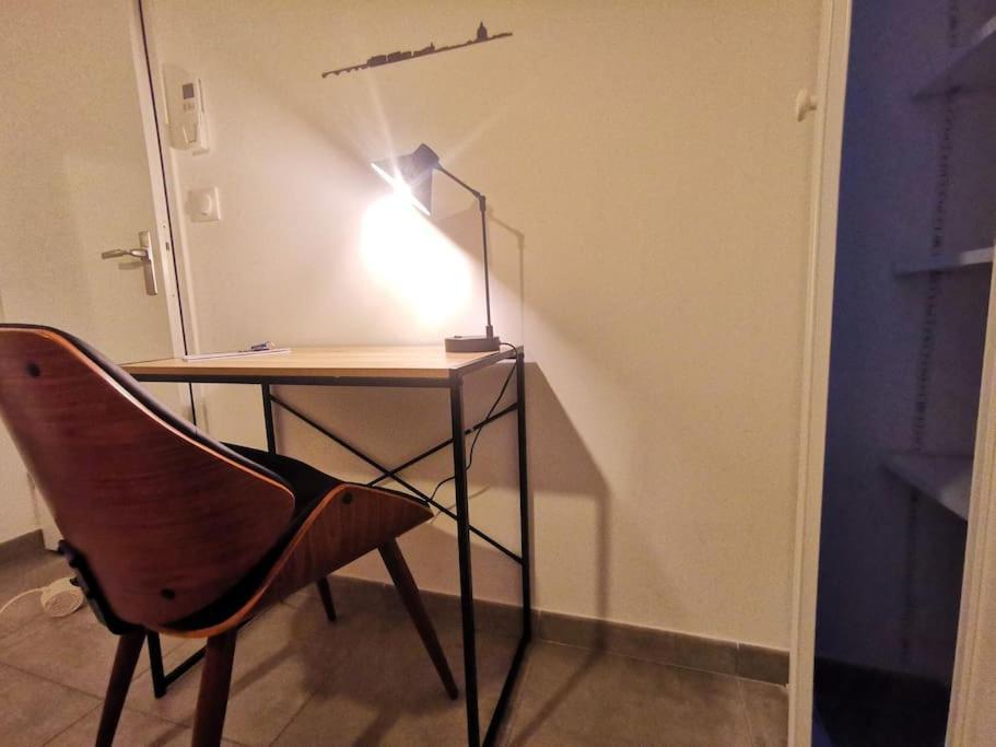 Homestay Chez Habitant Proche Metro *